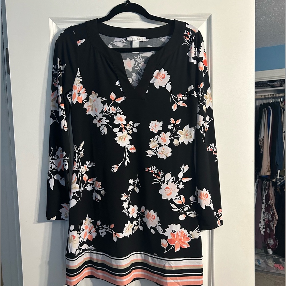 Floral print White House black market tunic top